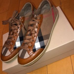 Burberry Women’s Sneaker